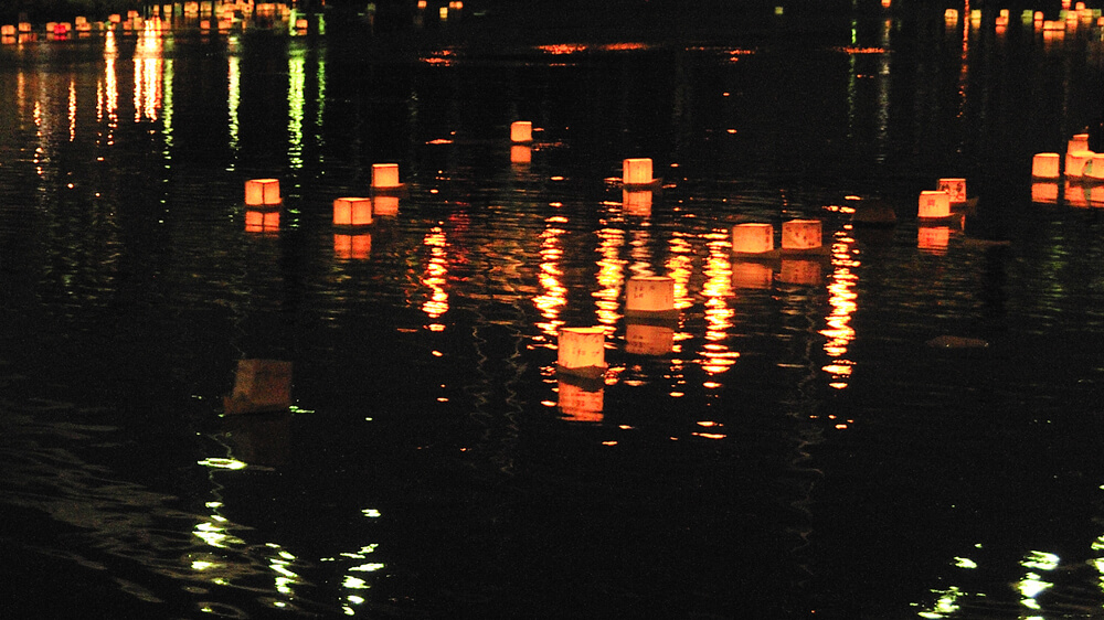 浅草夏の夜まつり　とうろう流し