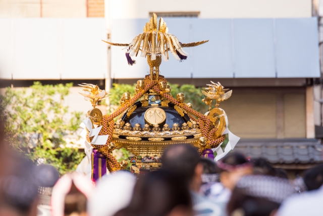 三社祭の神輿